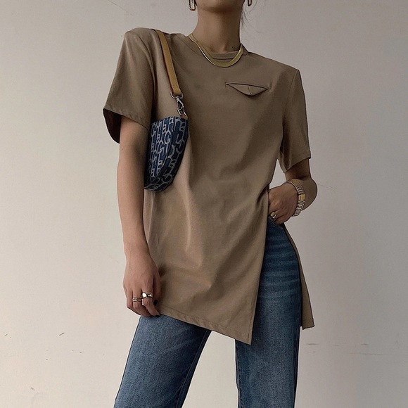 T-Shirt - Picture 2 of 8